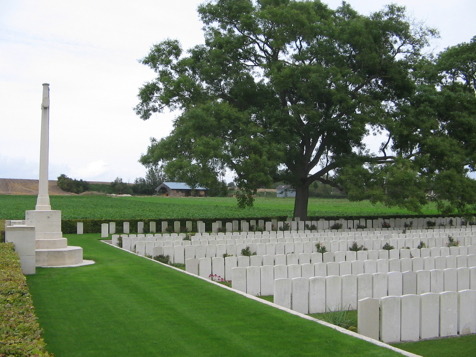 La neuville British Cemetery, Corbie, France, Linked To: <a href='i913.html' >Alexander Binnie</a>